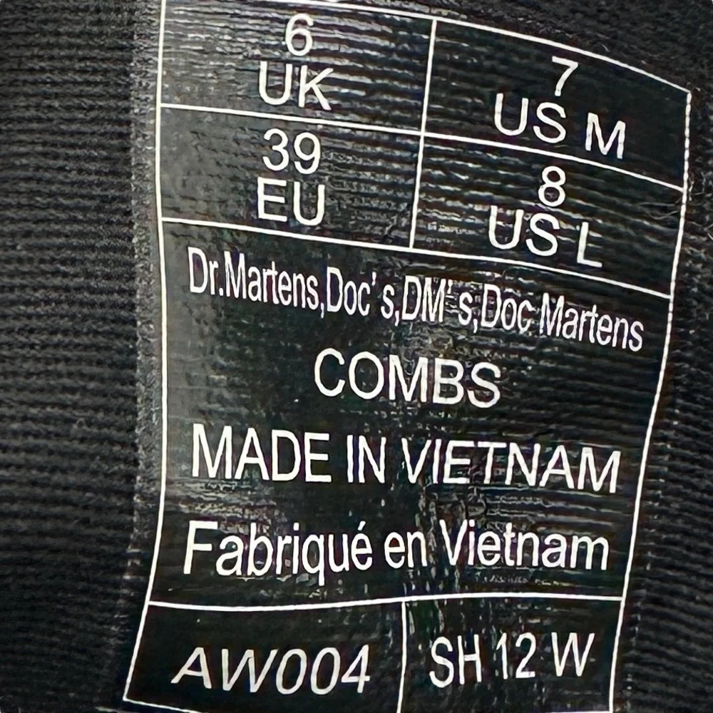 DR. MARTENS Boots Combs Combat AirWair Black